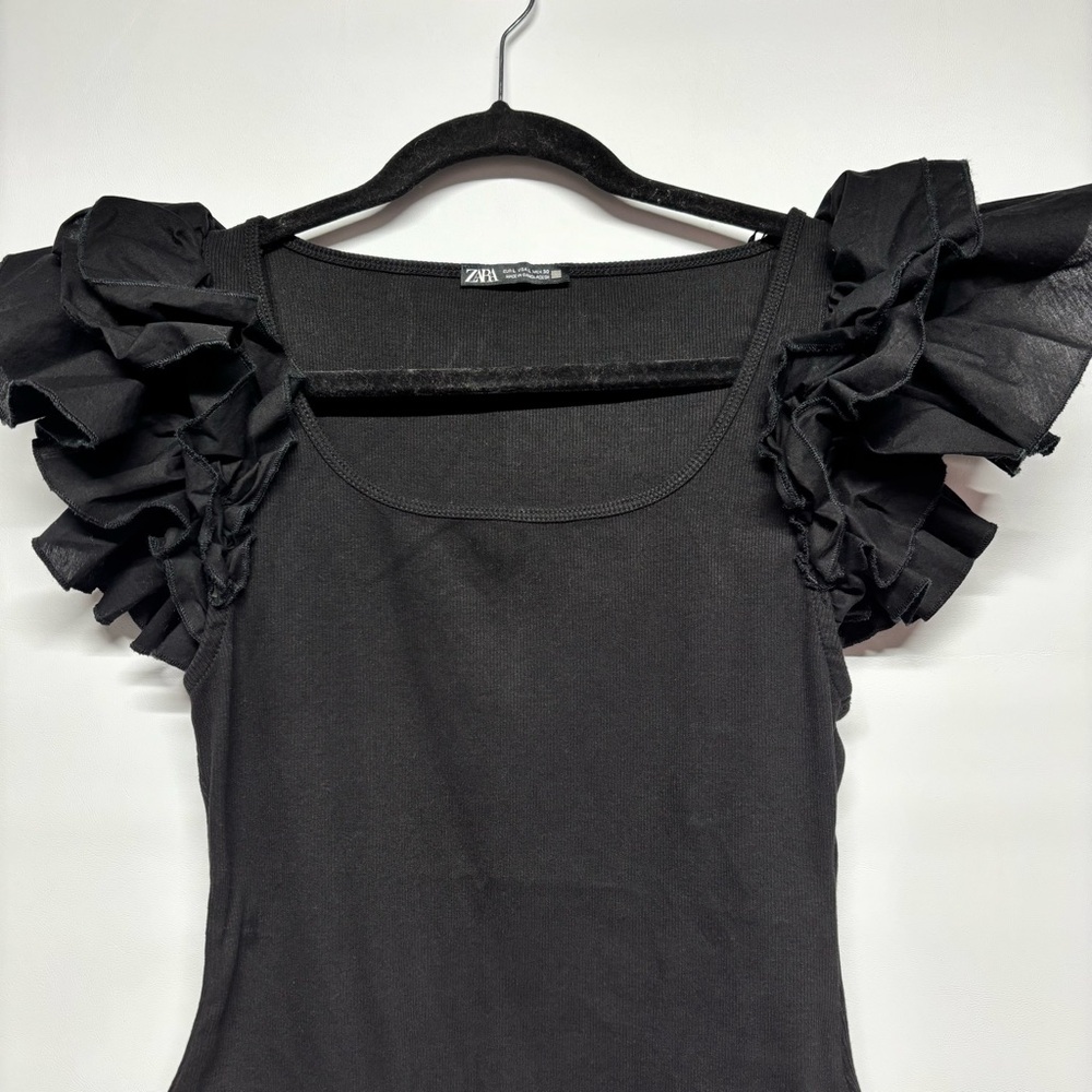 ✨Zara Ruffle Sleeve Bodysuit Black Size L - Picture 4 of 13